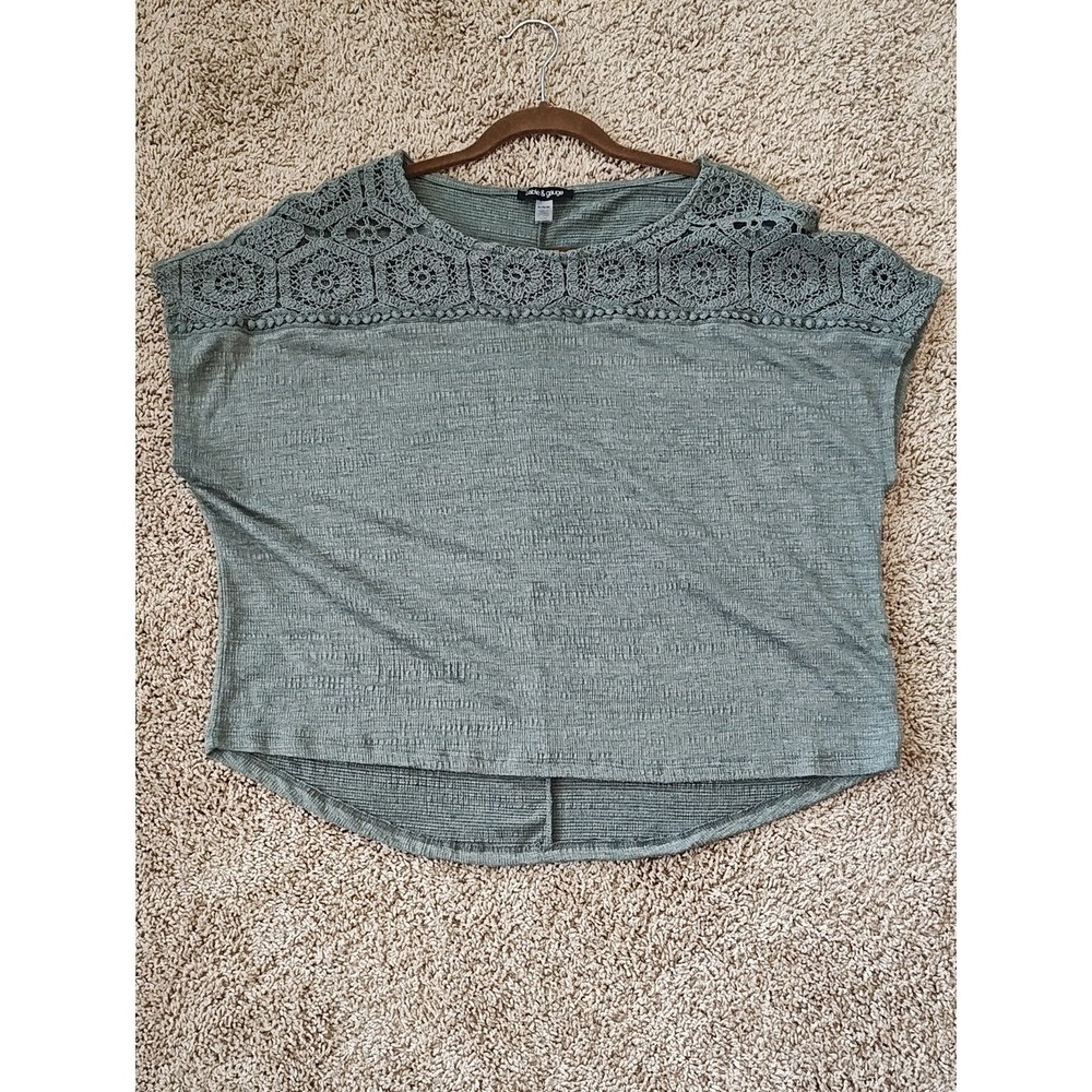 Cable & Gauge Women Top XL Green Crochet Lace Yoke Textured Knit Top Beach